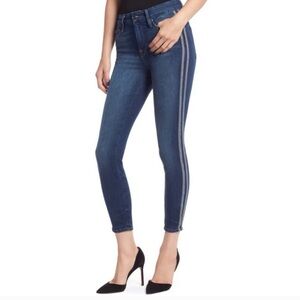 Good American Women's Skinny Jeans with Side Stripe Detail